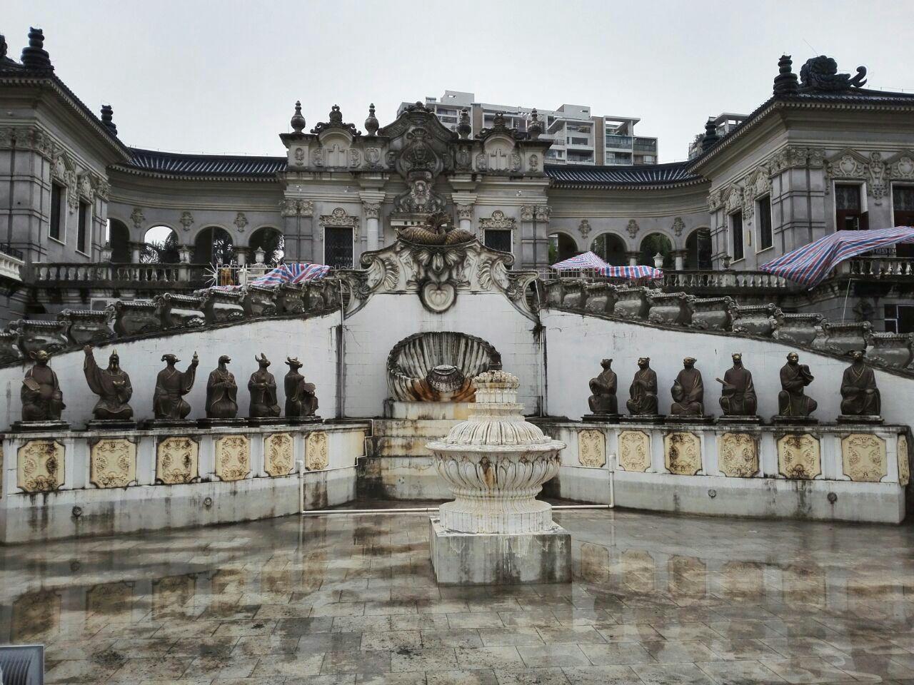 珠海圆明新园,主要景点有安佑宫,金水桥,海晏堂,万花阵,福海,上下天光