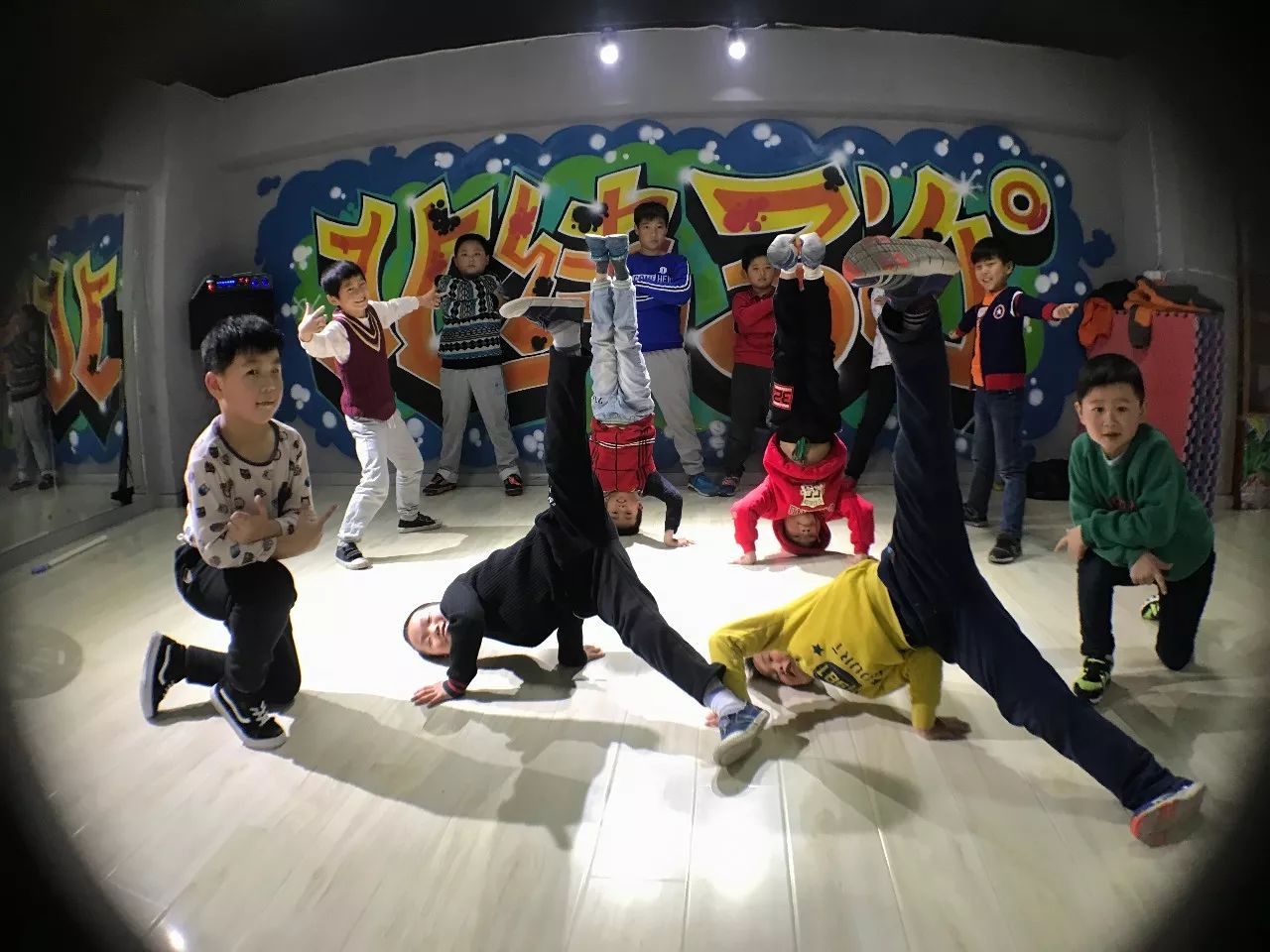 128元能上6节街舞课?拜托!这么捡便宜的事怎么能不通知你呢!