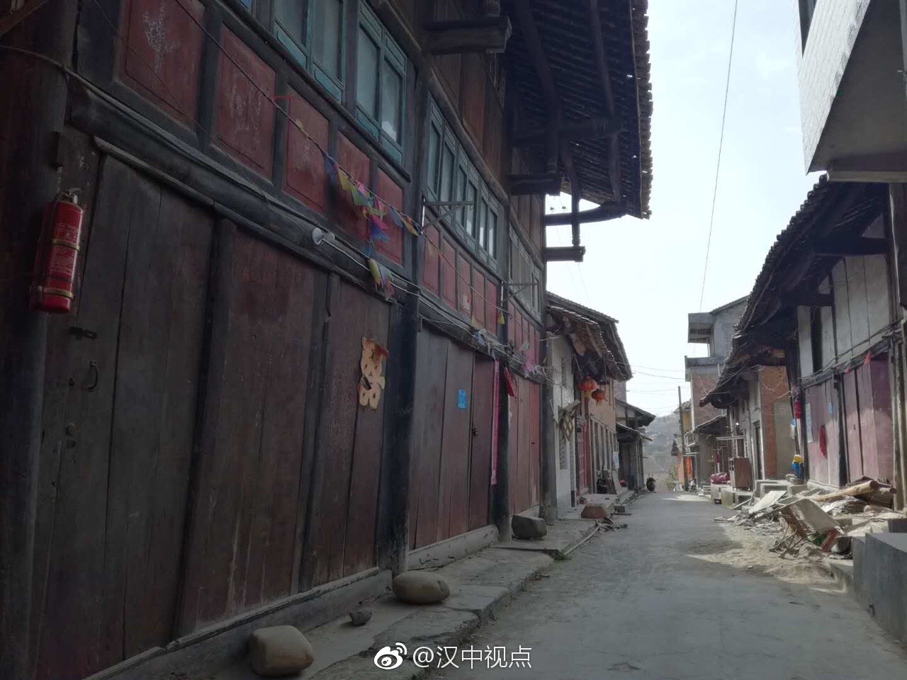 的家乡,小镇还留存着上个世纪初的老街,这个位于汉中市宁强县燕子砭镇