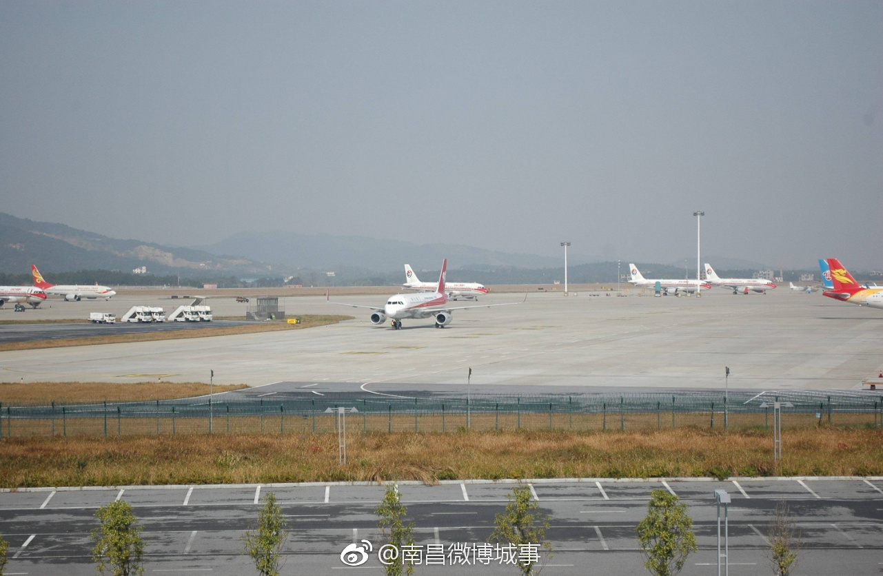 坐飞机回家如何提前安排出行时间?记牢几个高