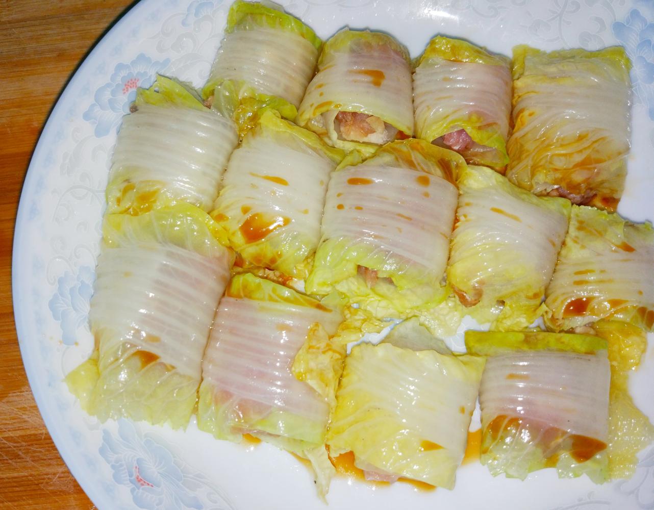 白菜新做法, 一折一卷上桌很受欢迎, 让家里人给夸奖了!