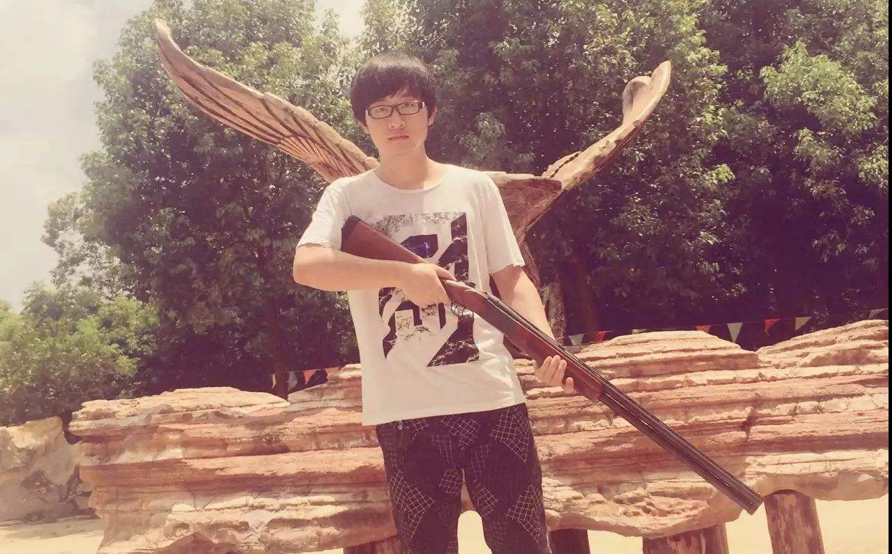 CF职业选手真的有那么厉害吗?更厉害的人宁愿