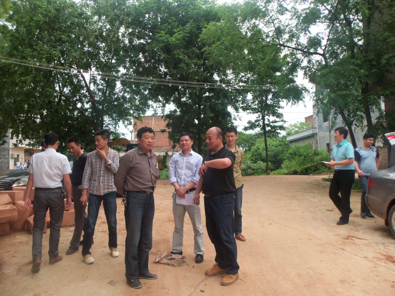 今年开始, 8种农民无权出任村干部, 国家将派处级干部下农村!