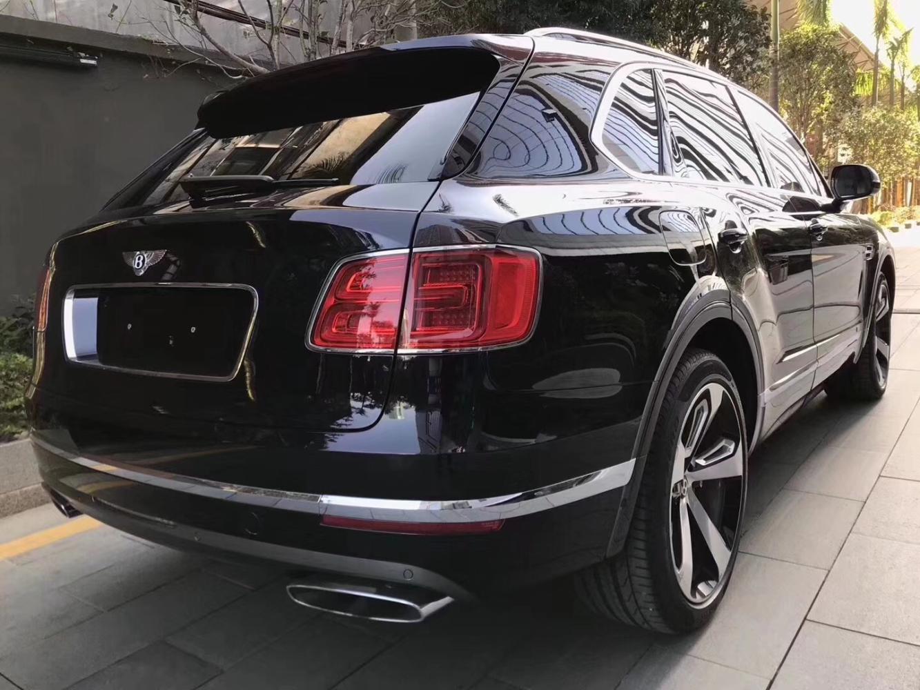 宾利suv售价800万(宾利suv售价800万图片)