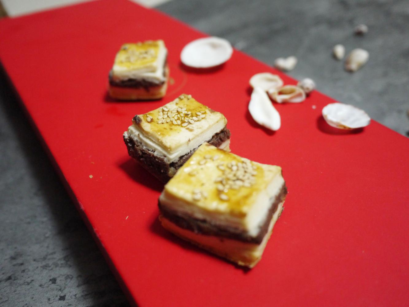 过年露一手自制红豆酥小点心外酥内香糯小孩子最爱吃