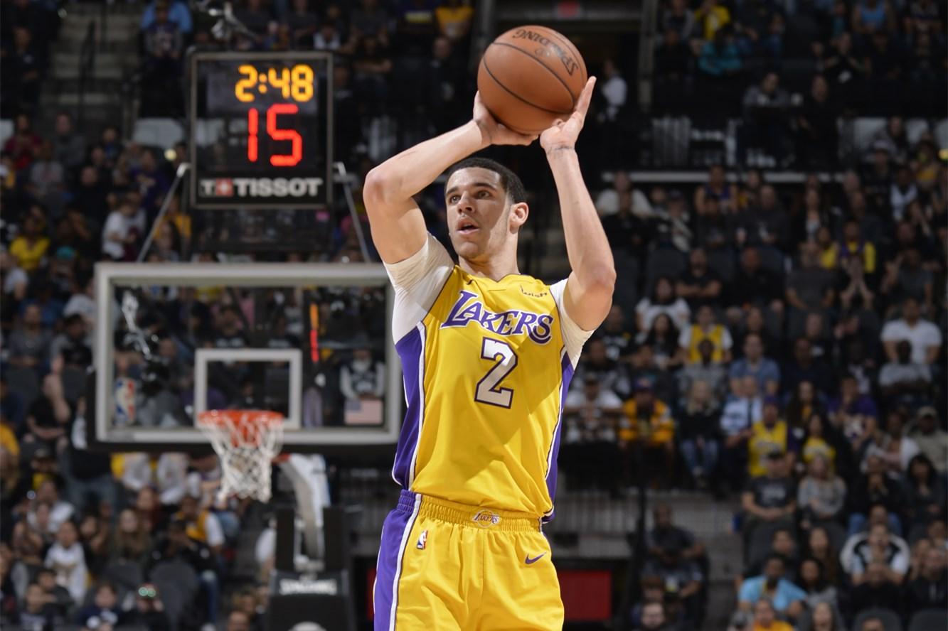 每日数据乱侃: 乔治是把三分技能包提前寄到湖人了吗?