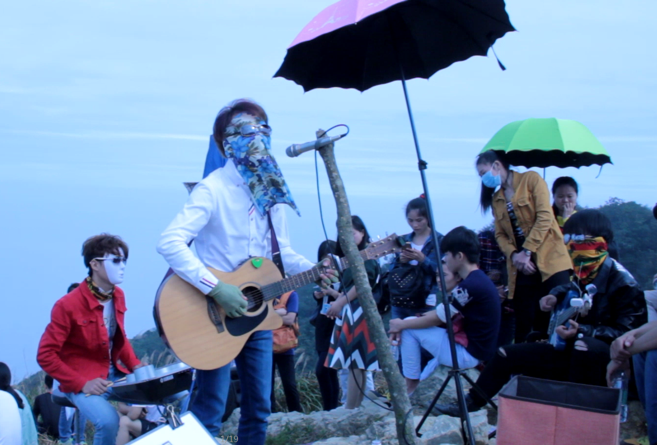 深圳梧桐山的故事"蒙面歌手"身份揭密——纵声乐队