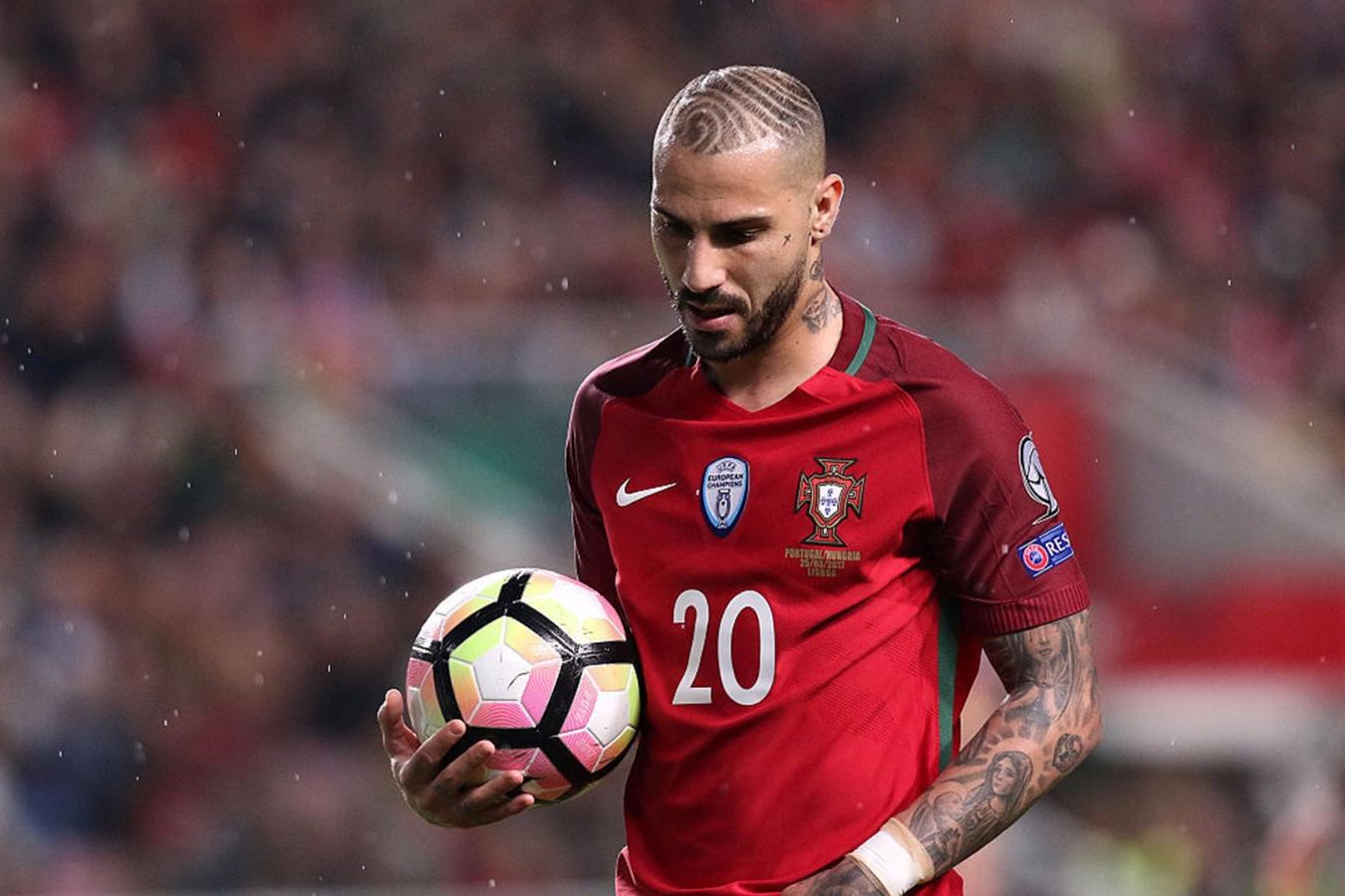 罗纳尔迪尼奥重新定义了足球,无奈最后被夜店毁了