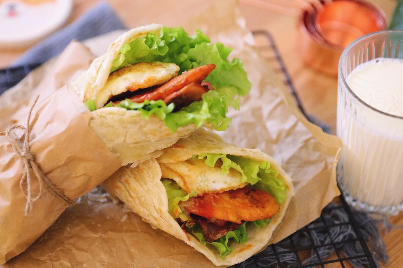 路边点记录最高的早餐之一,豪华装的手抓饼,好吃不油腻