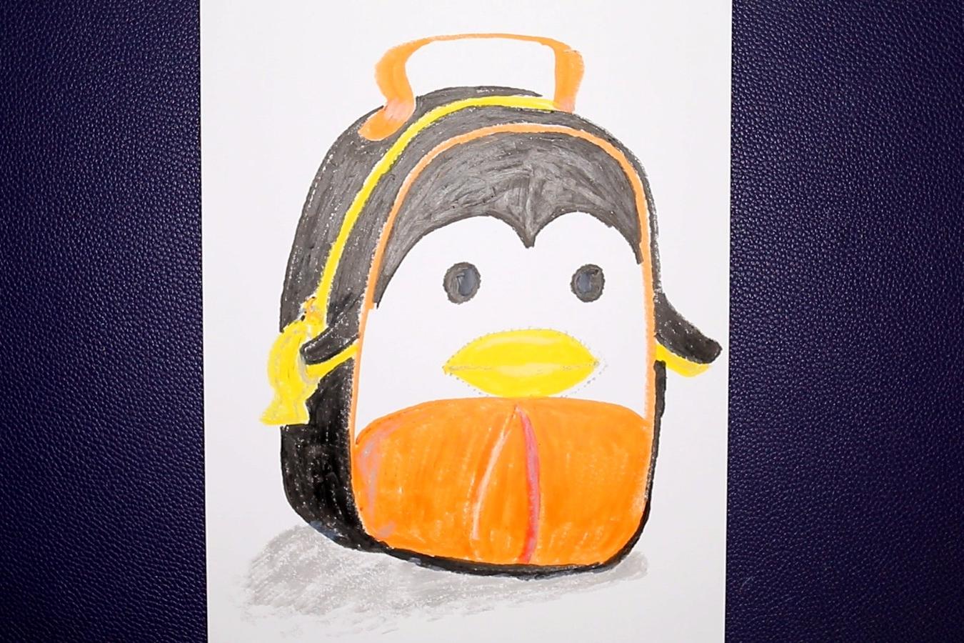 教小朋友用油画棒画企鹅书包,画书包可是儿童画四级的水平哦