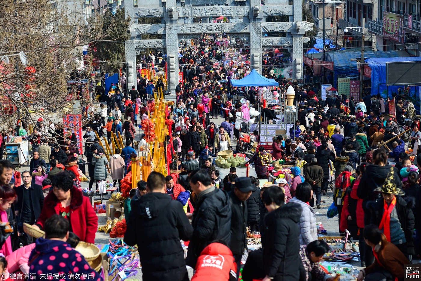 奇葩的祈福项目庙会上放张大鼓敲一下1元日入数千