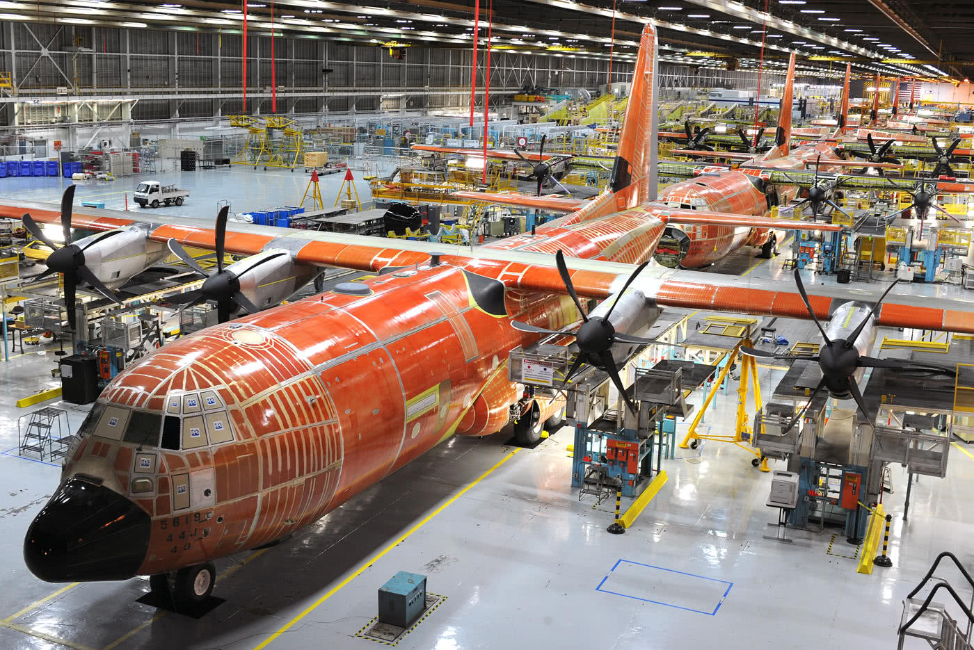 美国军用飞机制作商告诉我们什么叫做真正的脉动生产线