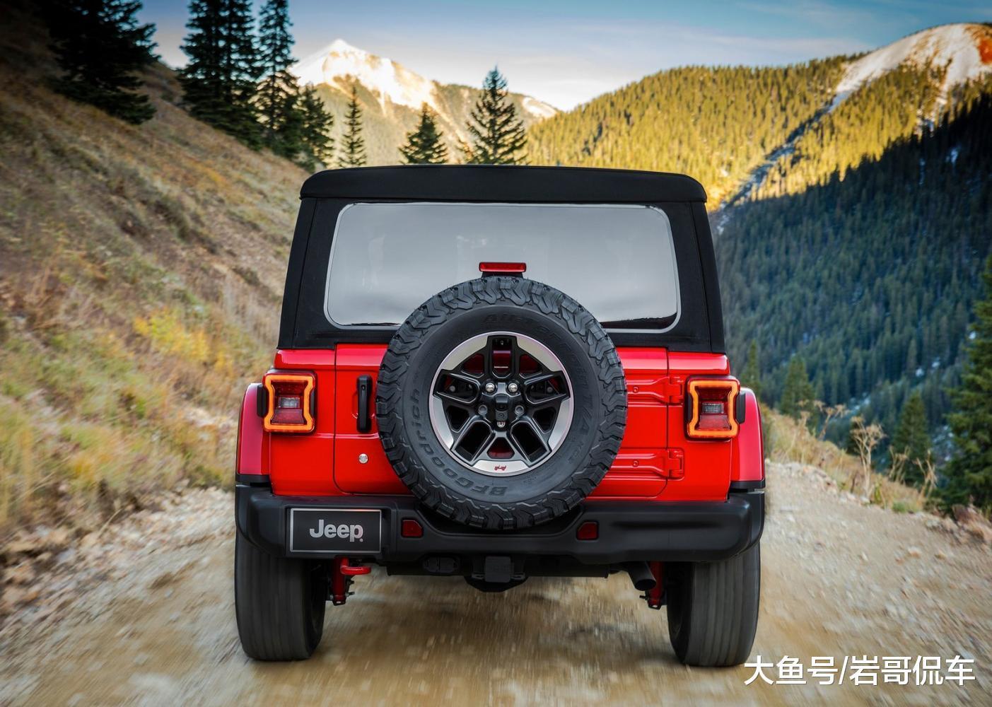 老司机来告诉你, 为什么很多suv和越野车, 车尾都有个"小书包"