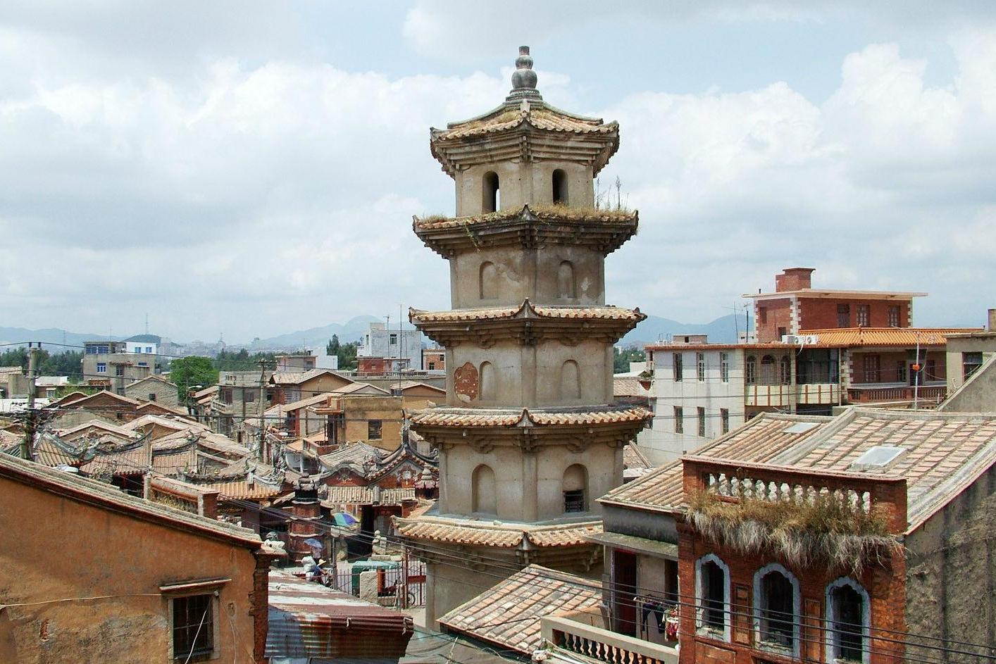 位于古时海上丝绸之路的起点,它是一个从没有被旅游开发的古镇