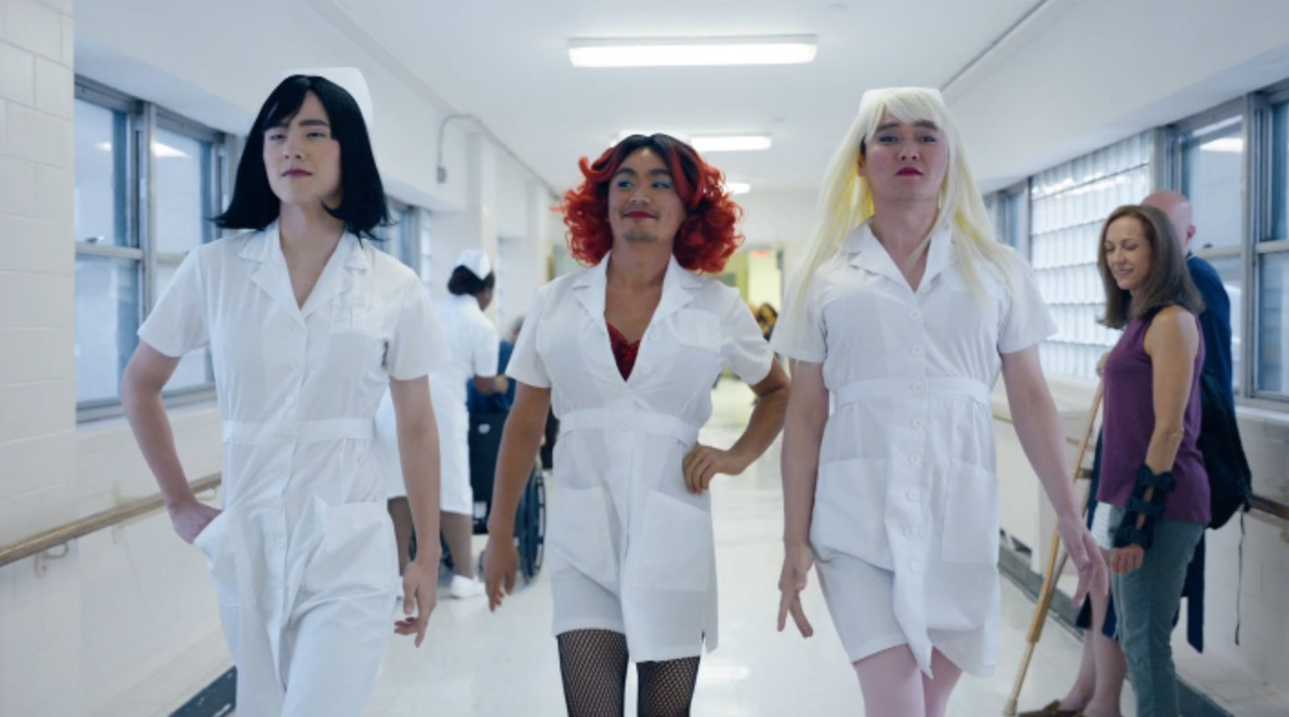 唐人街探案2里最"养眼"的片段→ 感受一波王宝强,刘昊然,肖央穿护士