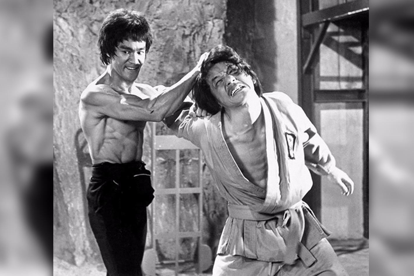 李小龙只有65公斤重,为什么一拳可以打死一头