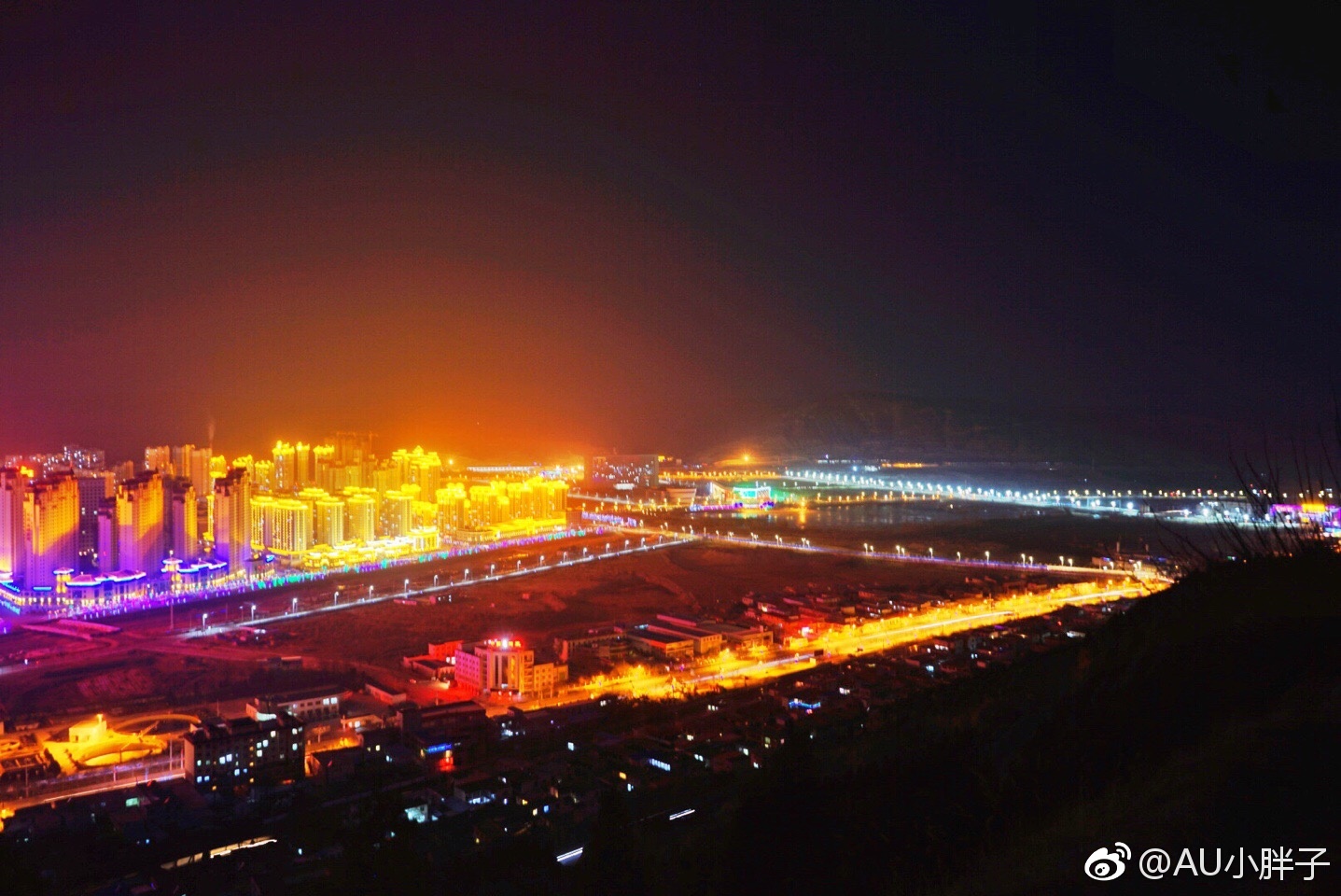 技术太差,拍不出夜景的美,国际化的大乡村 定西