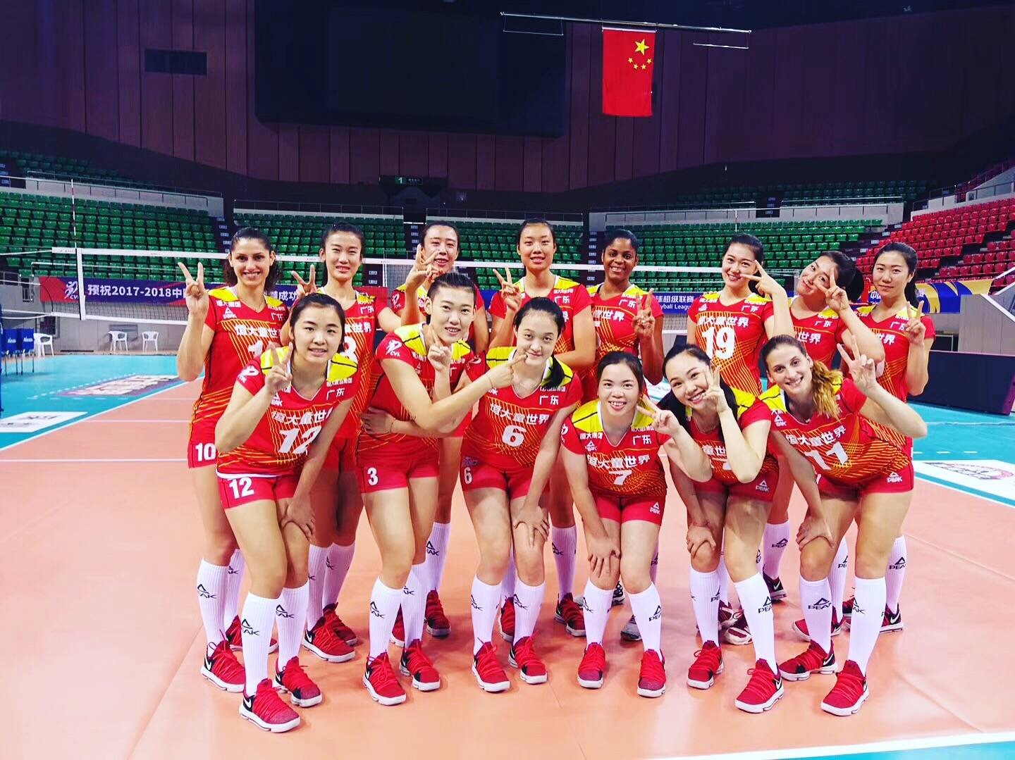 联赛采访ing-广东恒大女排队员龚静