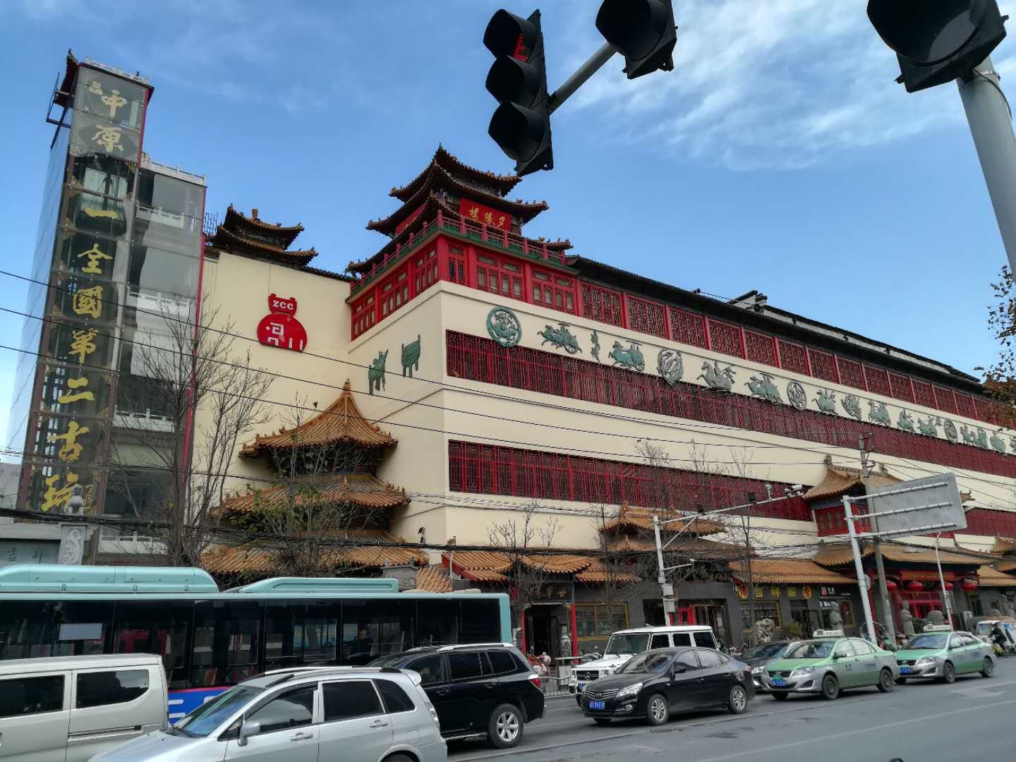 每天来淘宝的人络绎不绝|郑州|富士康|古玩城_新浪新闻