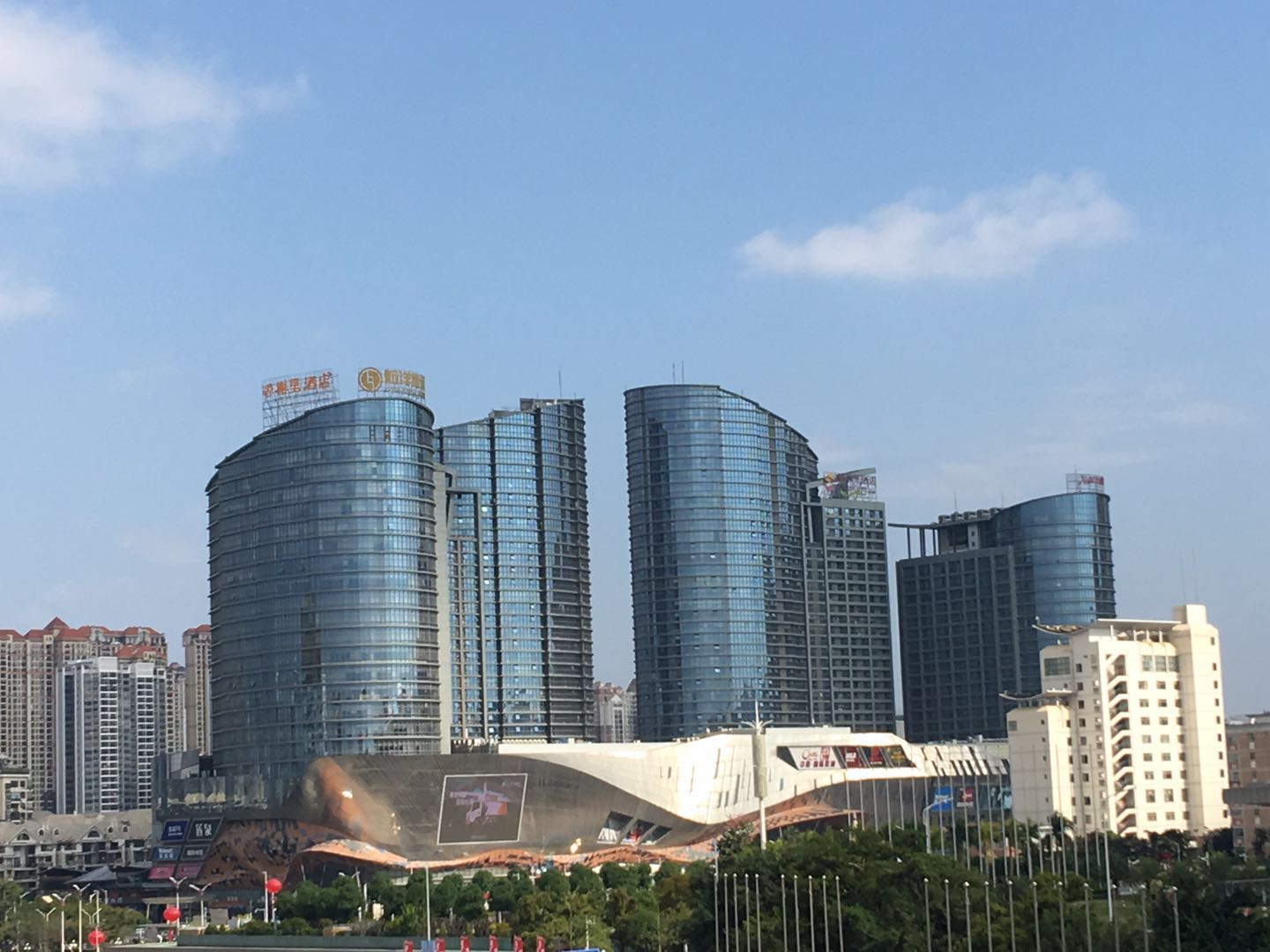 广西南宁航洋国际建筑