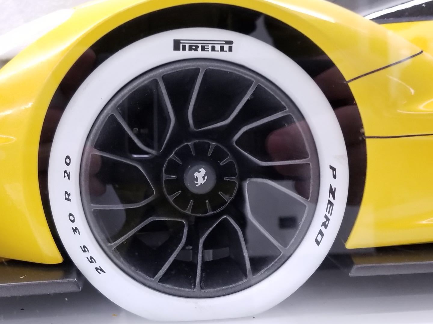 artcenter 2018春汽车作品展,官方概念车采用aps新款轮毂设计