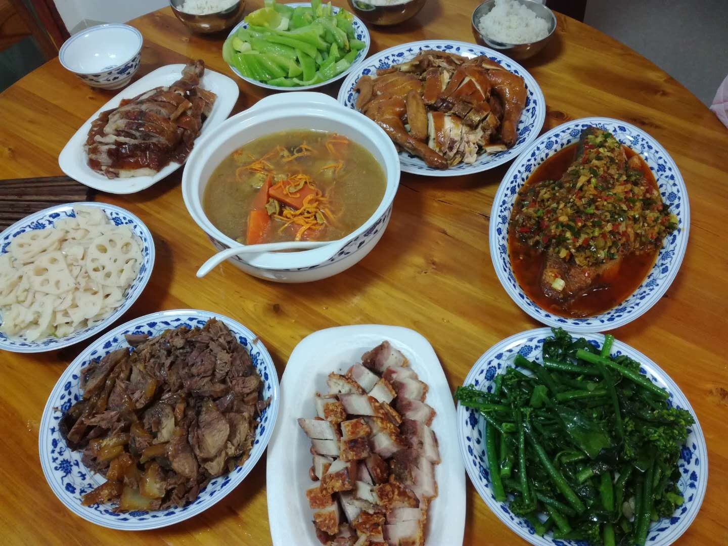 姐夫做的8菜1汤,端上桌我就把筷子扔了