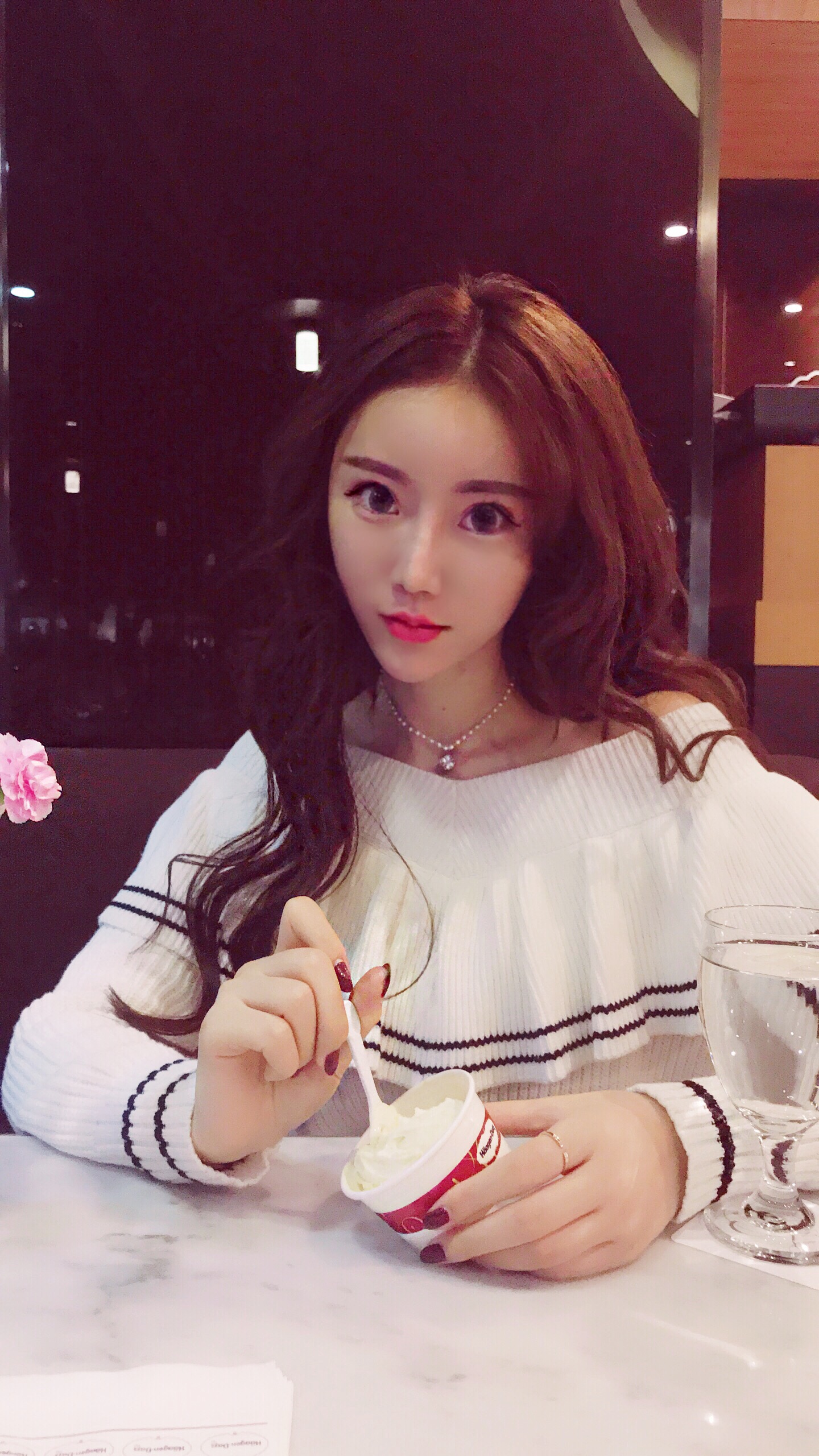 校花美女 樊安妮 身高170 体重46公斤 三围86 58 8