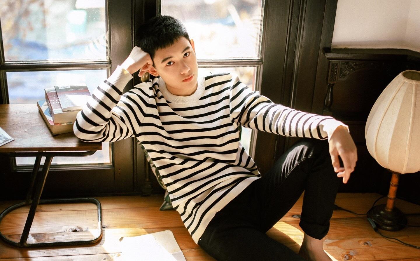 他是小别离中的张小宇, 长了一张娃娃脸, 没想到都快18了