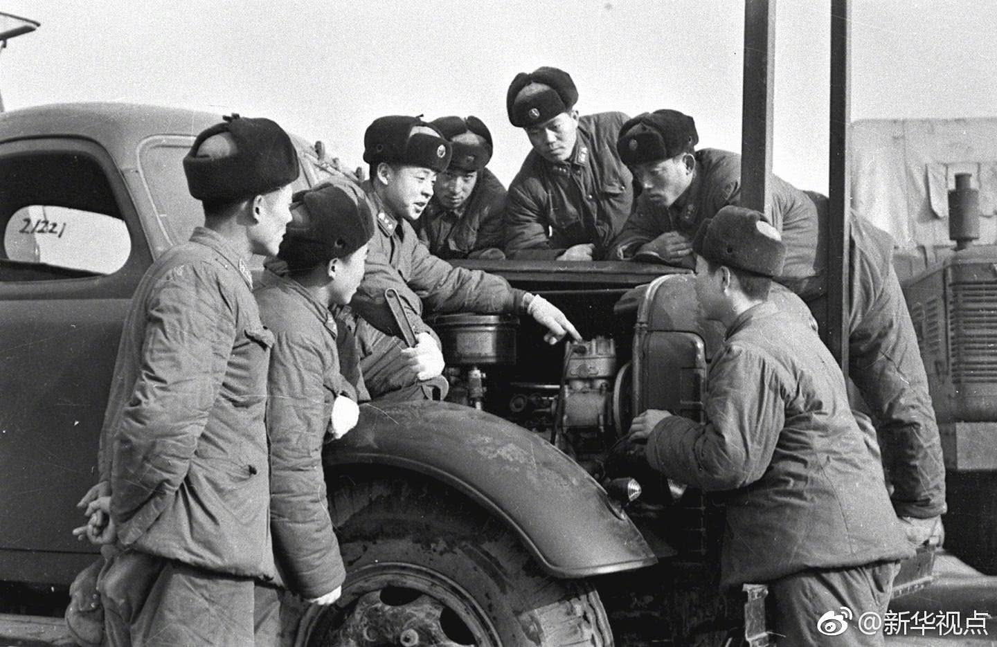 老照片的回忆——缅怀雷锋同志 永记雷锋精神|雷锋|雷锋精神|同志_新浪新闻