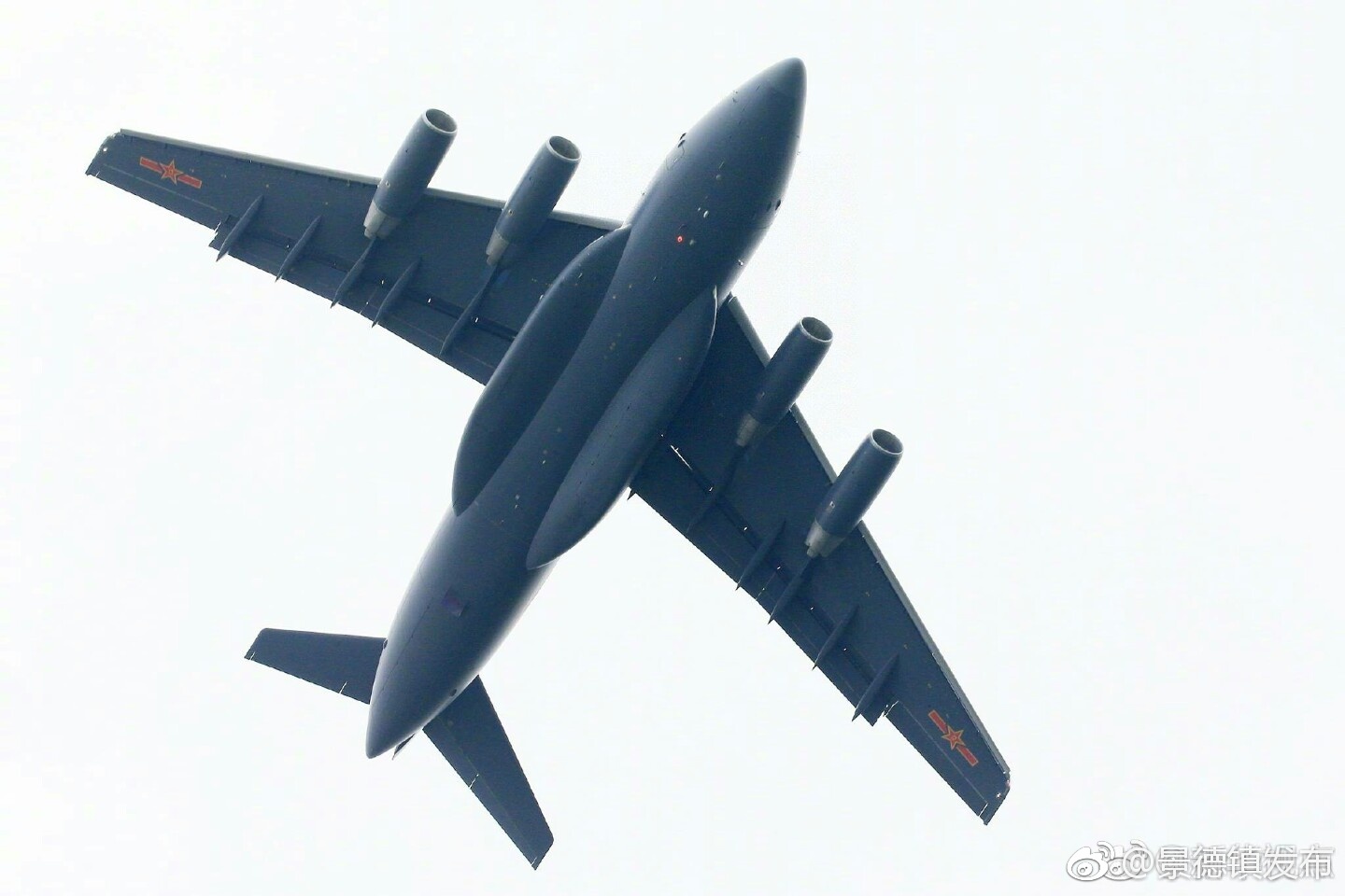 2013年1月26日,中国自主研制的运-20大型运输机首次试飞成功|空军