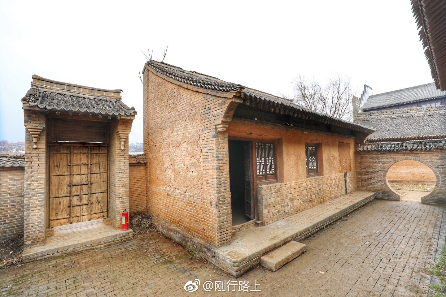 西安白鹿原影视城因为一部电视剧而建设的景区