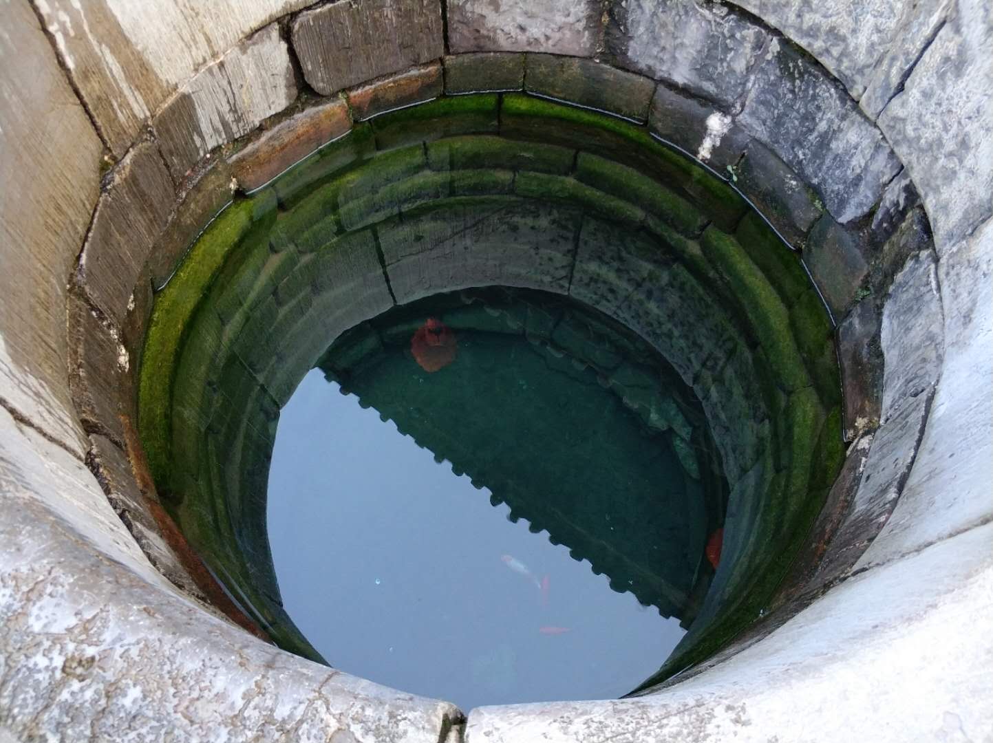 云南往南小吃名城,居民仍用元代水井,距昆明3小时车程