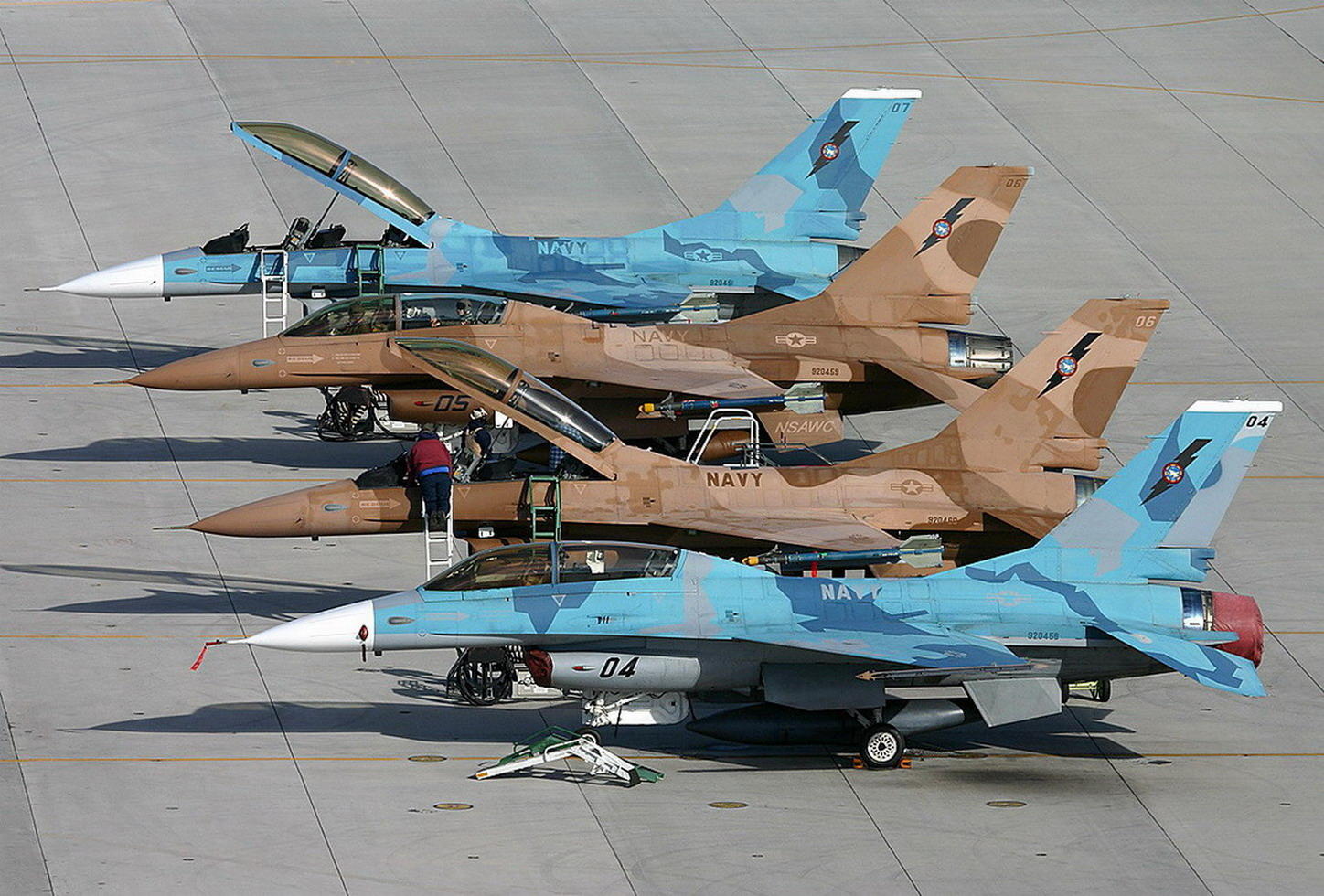 美国军方花费巨资 装备近百架f16战机专打自己人 用心良苦|战机|空军