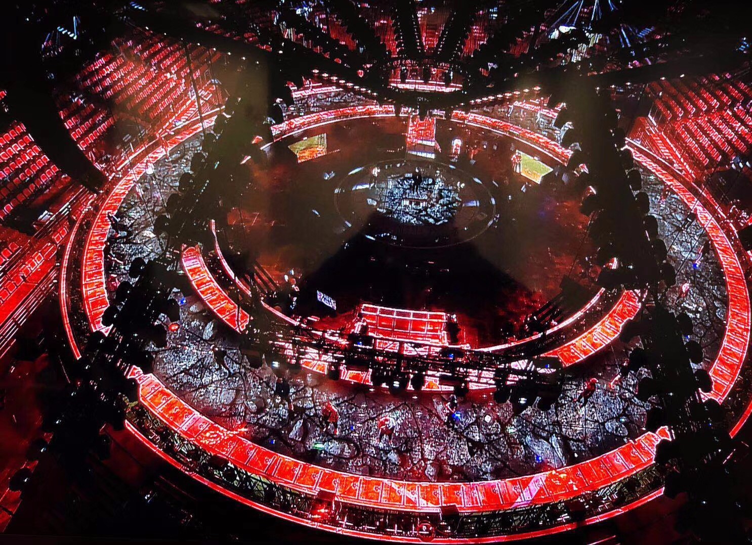 江苏卫视2018跨年演唱会揭面舞台视觉:江苏卫视这次又赢了!