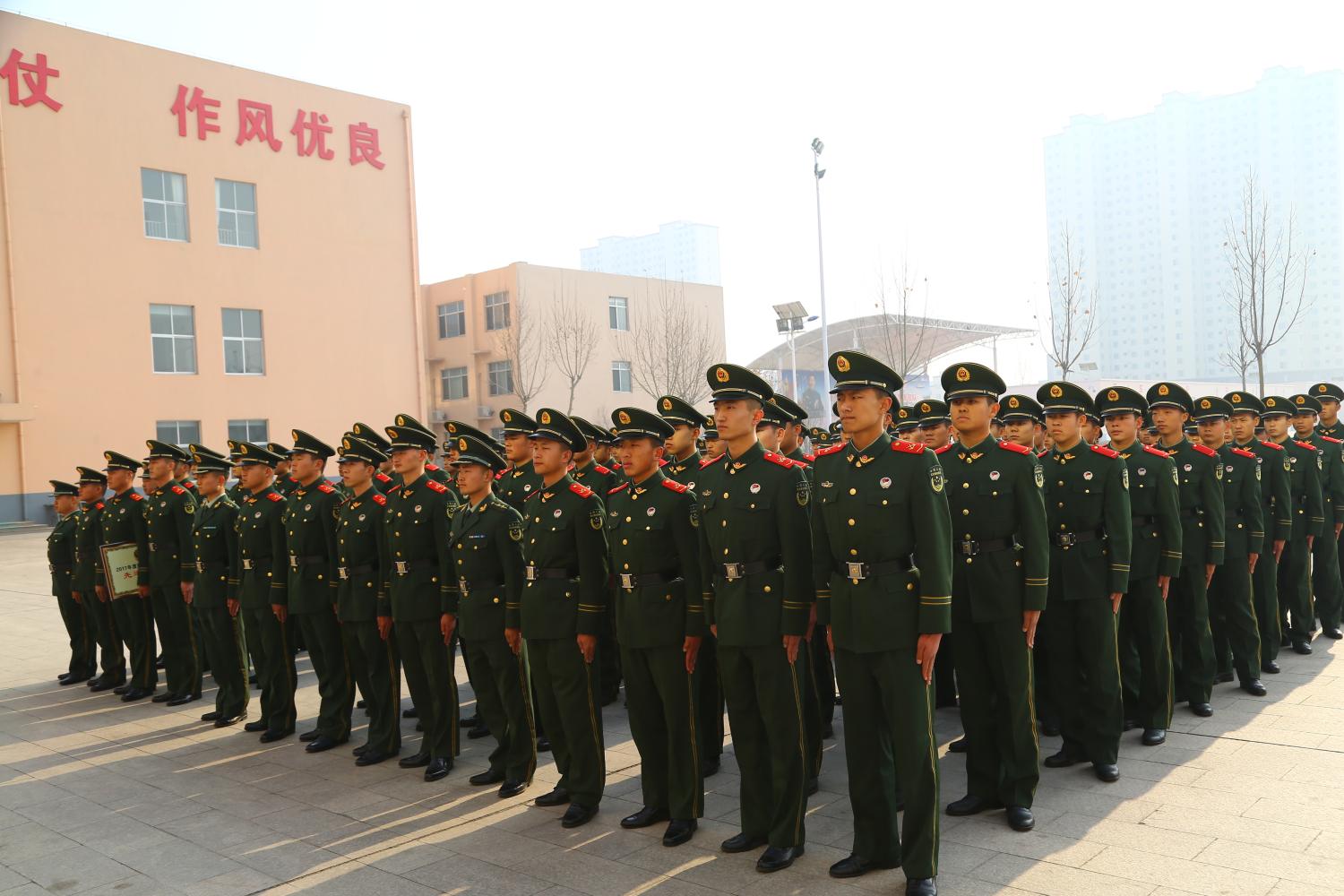 橄榄绿又添新枝丫武警滨州支队喜迎新兵回家
