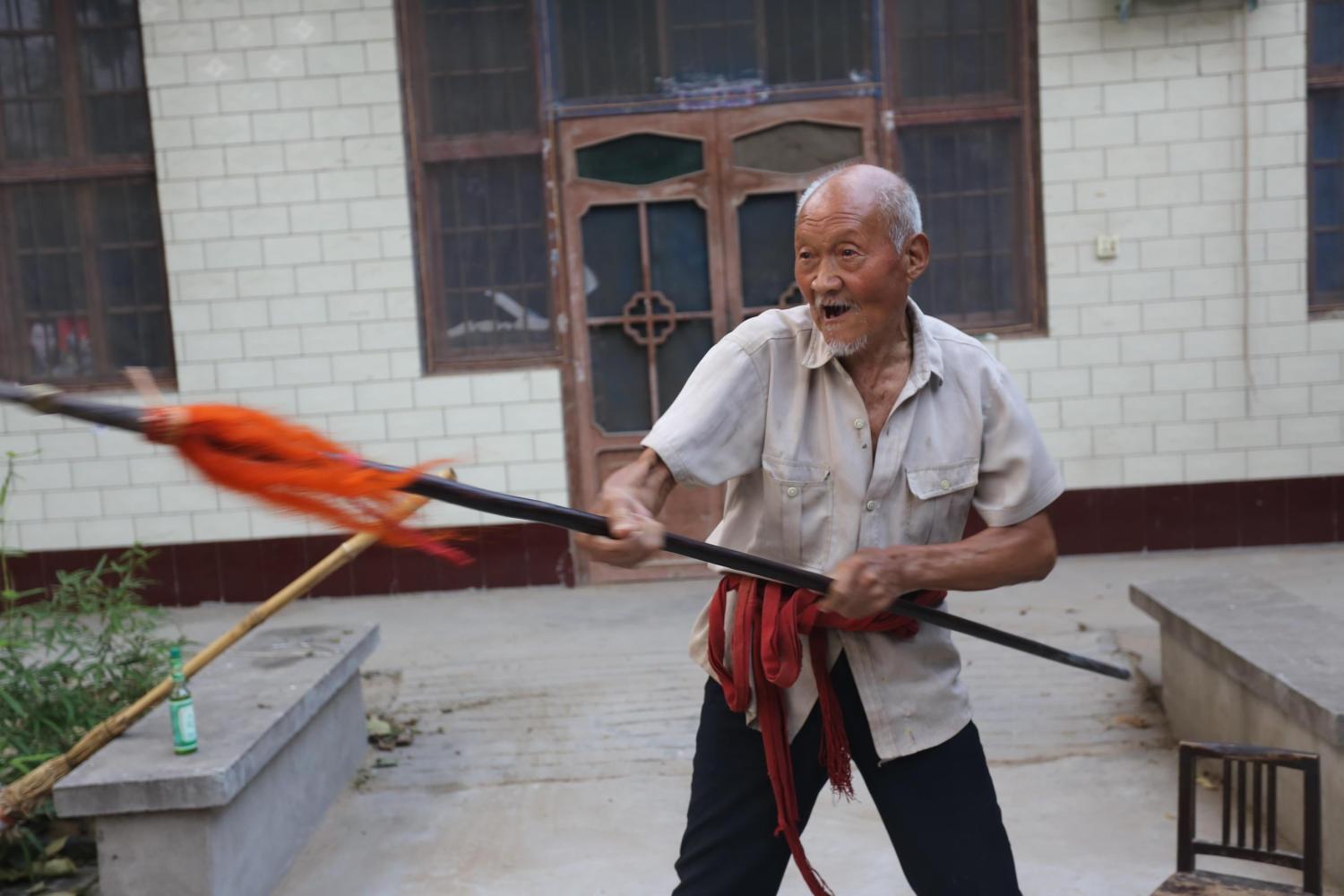 9旬大刀队老兵回忆河南一古寨村民土炮大刀抗击日军坦克