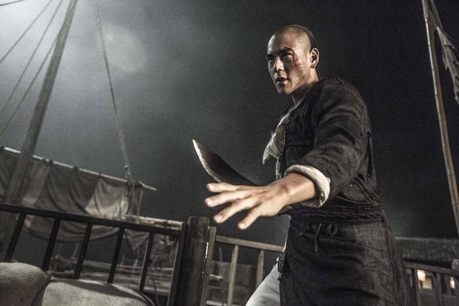 历史上真实的黄飞鸿: 宝芝林被毁, 爱子被杀, 还发誓不传儿子武功