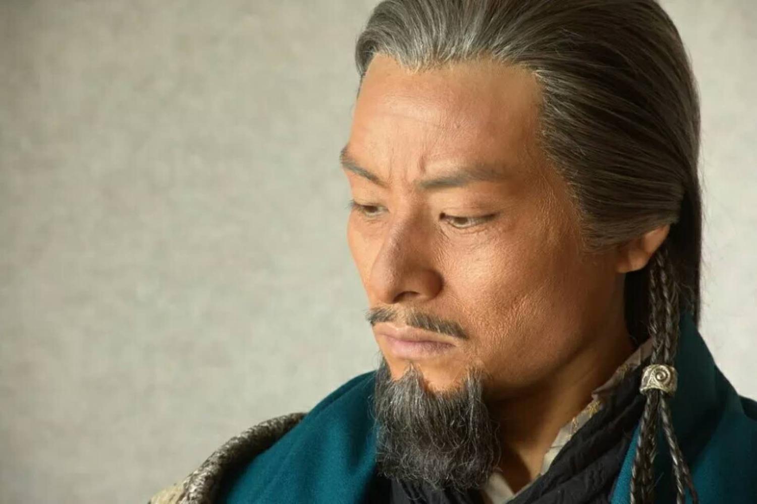 出道二十年,他演了10年刘德华,如今在《虎啸龙吟》放飞自我