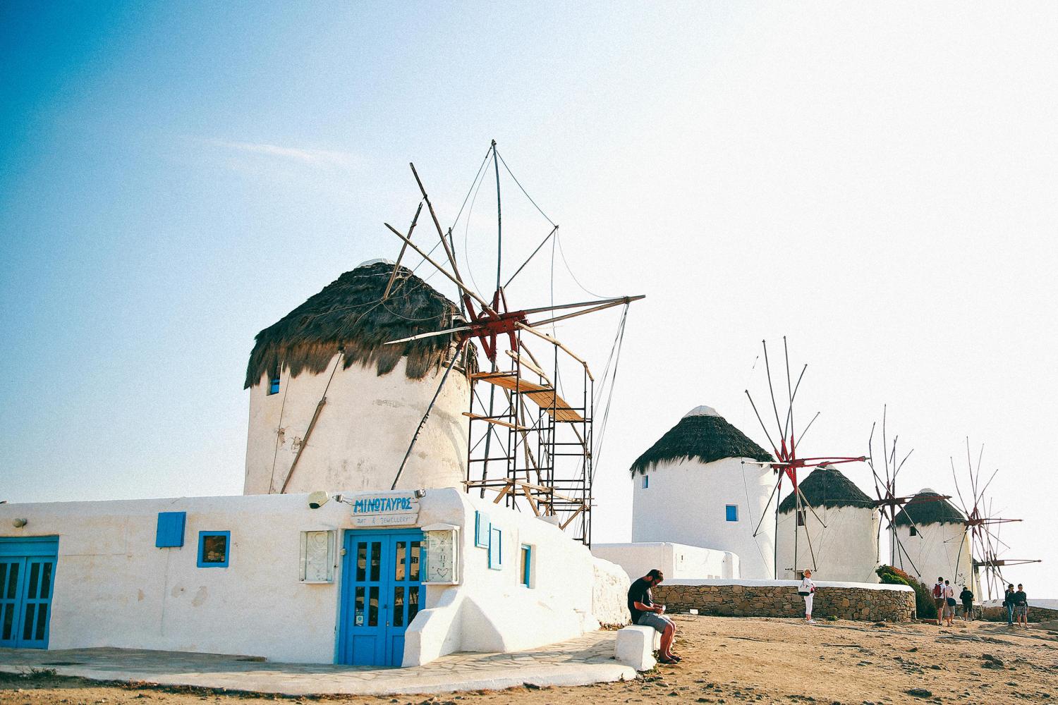 米克诺斯岛: 最接近天堂的小岛, 犹如爱琴海上一颗璀璨明亮的珍珠