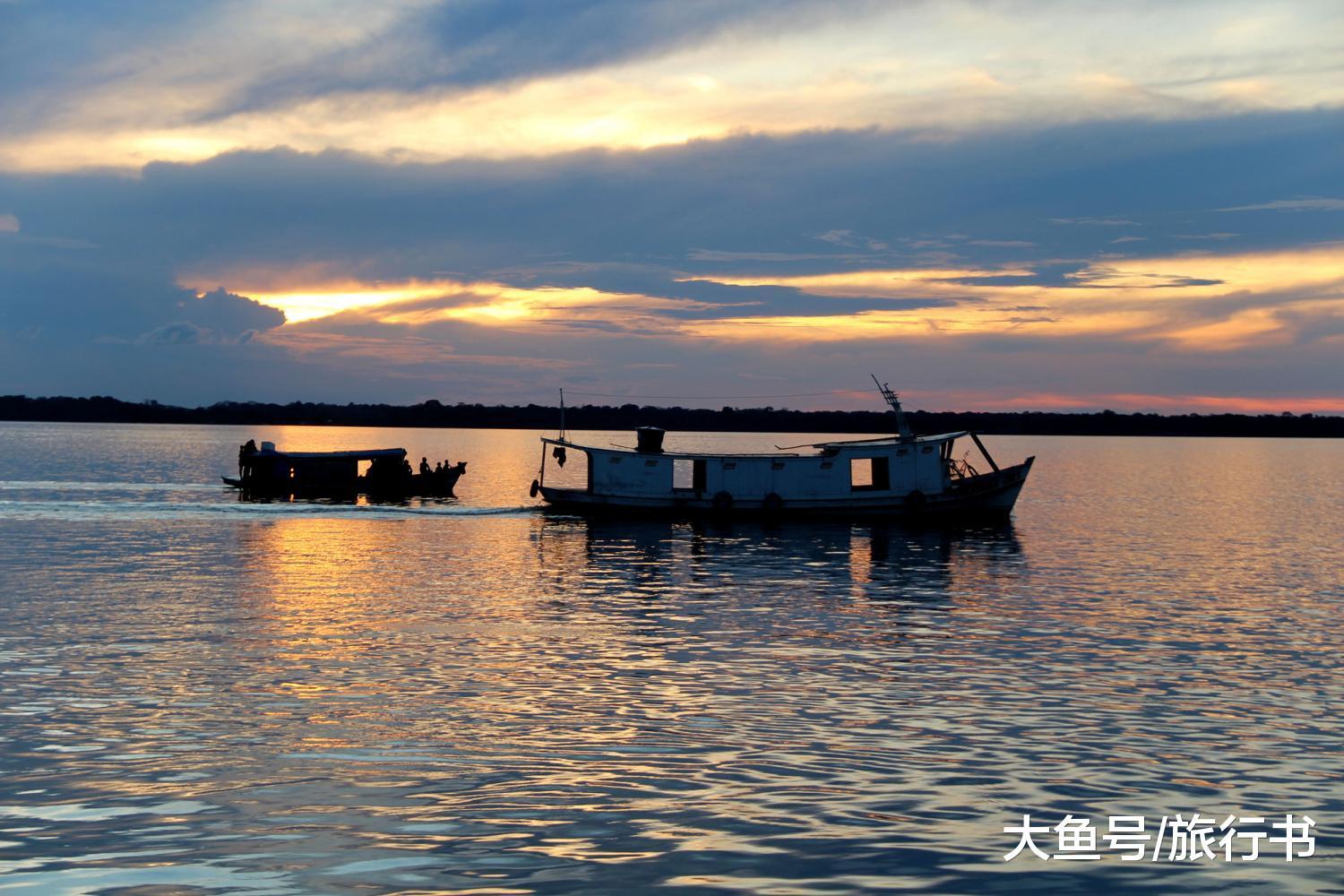 不过随着旅游业兴起,如今的沃尔特水库已然成为加纳一道著名的风景线
