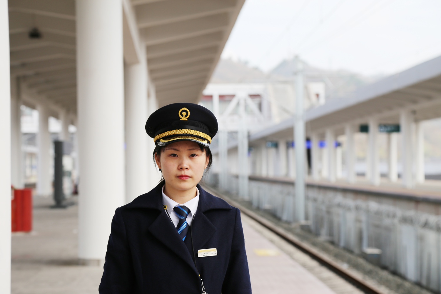 遵义车务段:春运中的巾帼风采