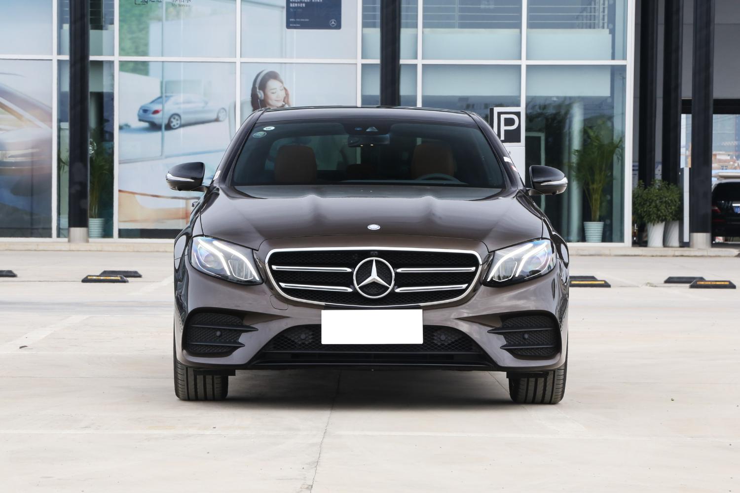 奔驰e300 2017款 2.0t运动型 水晶棕色 这就是你想要的!