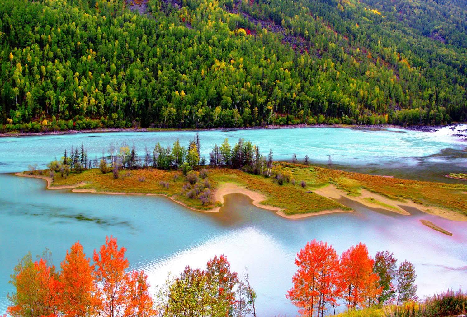 一条龙横卧于此,缠绕住青山,晨雾中如梦似幻|龙湾|巨石|喀纳斯_新浪