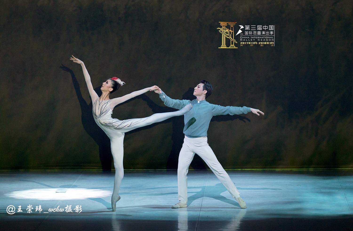 中央芭蕾舞团在天桥剧场二演中国芭蕾舞剧“鹤魂”（修改版）|天桥|芭蕾舞剧|中央芭蕾舞团_新浪新闻