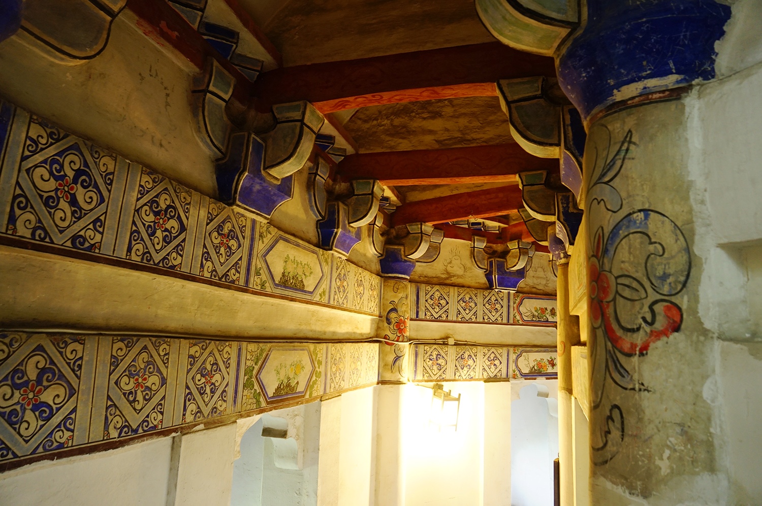 逛完西湖逛古塔 中国现存最完好的砖木结构古塔之一 就在杭州_新浪