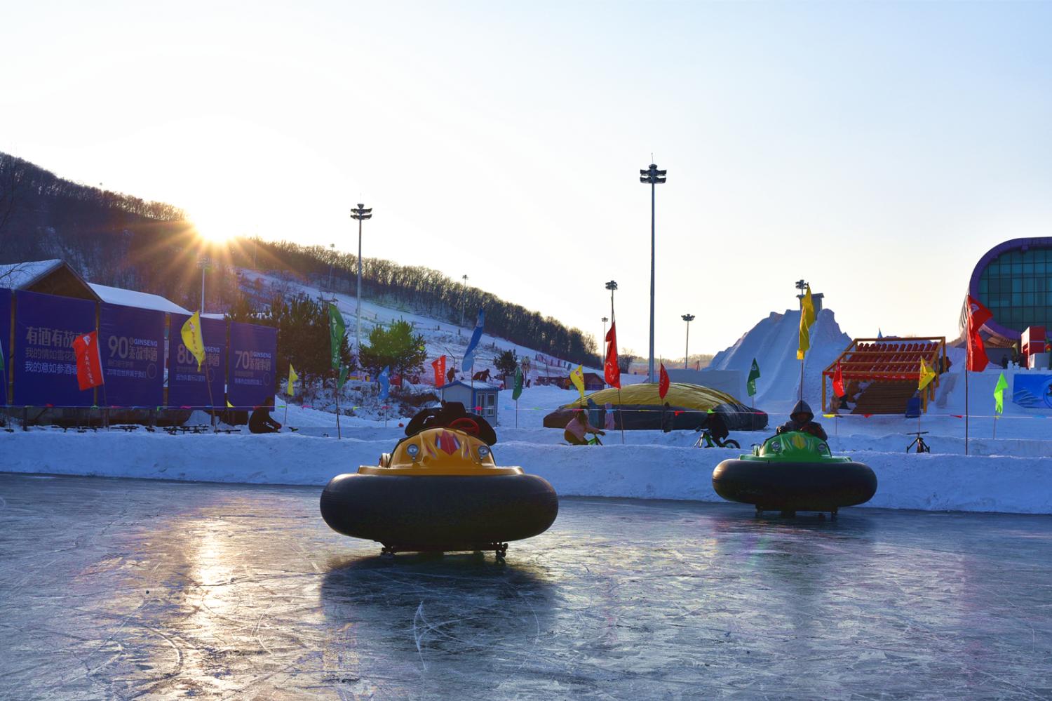 北方最好玩的滑雪场在这个城市冰天雪地还有适合小朋友的冰雪欢乐谷