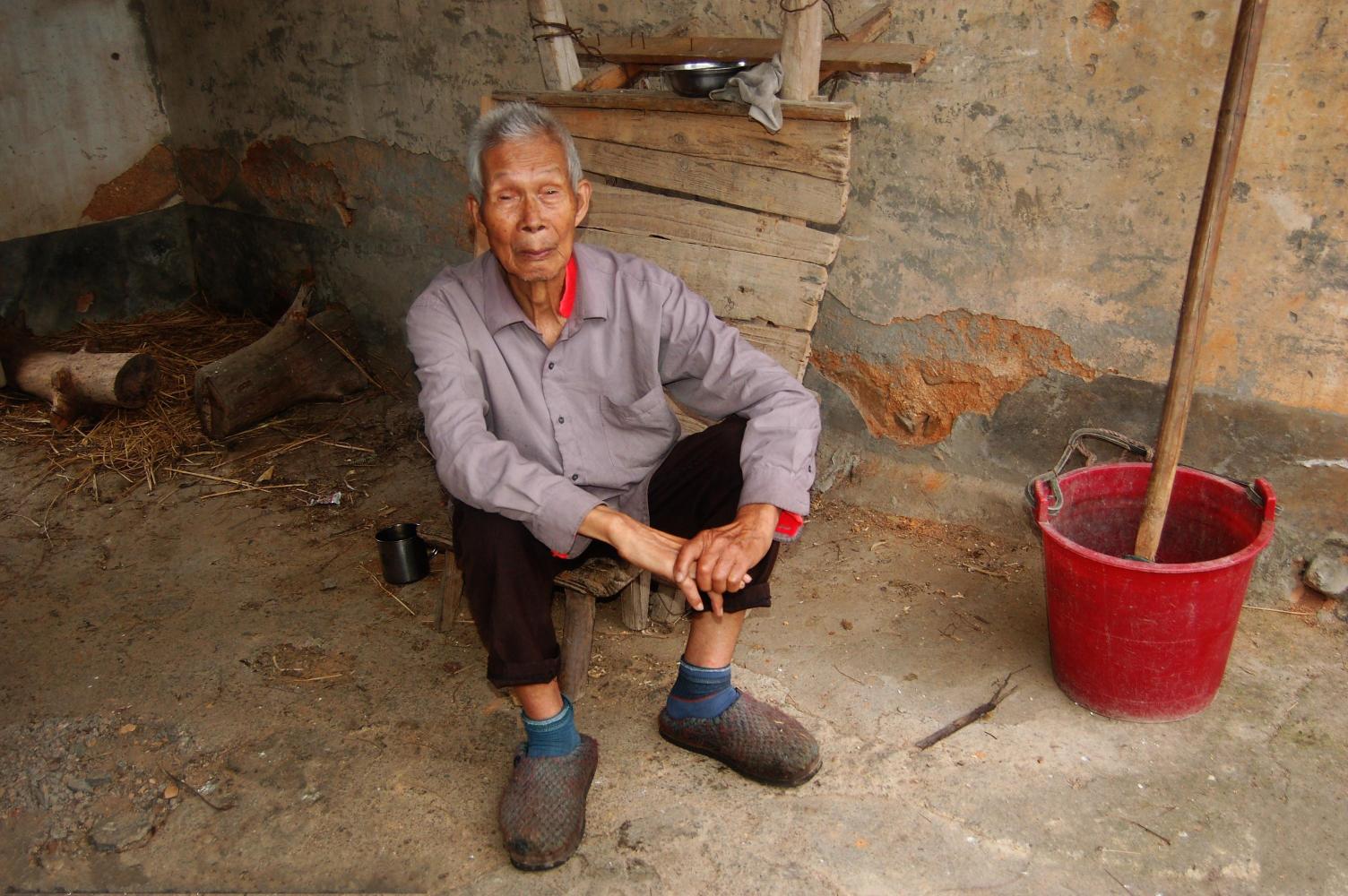 农村最可怜老人生活图片
