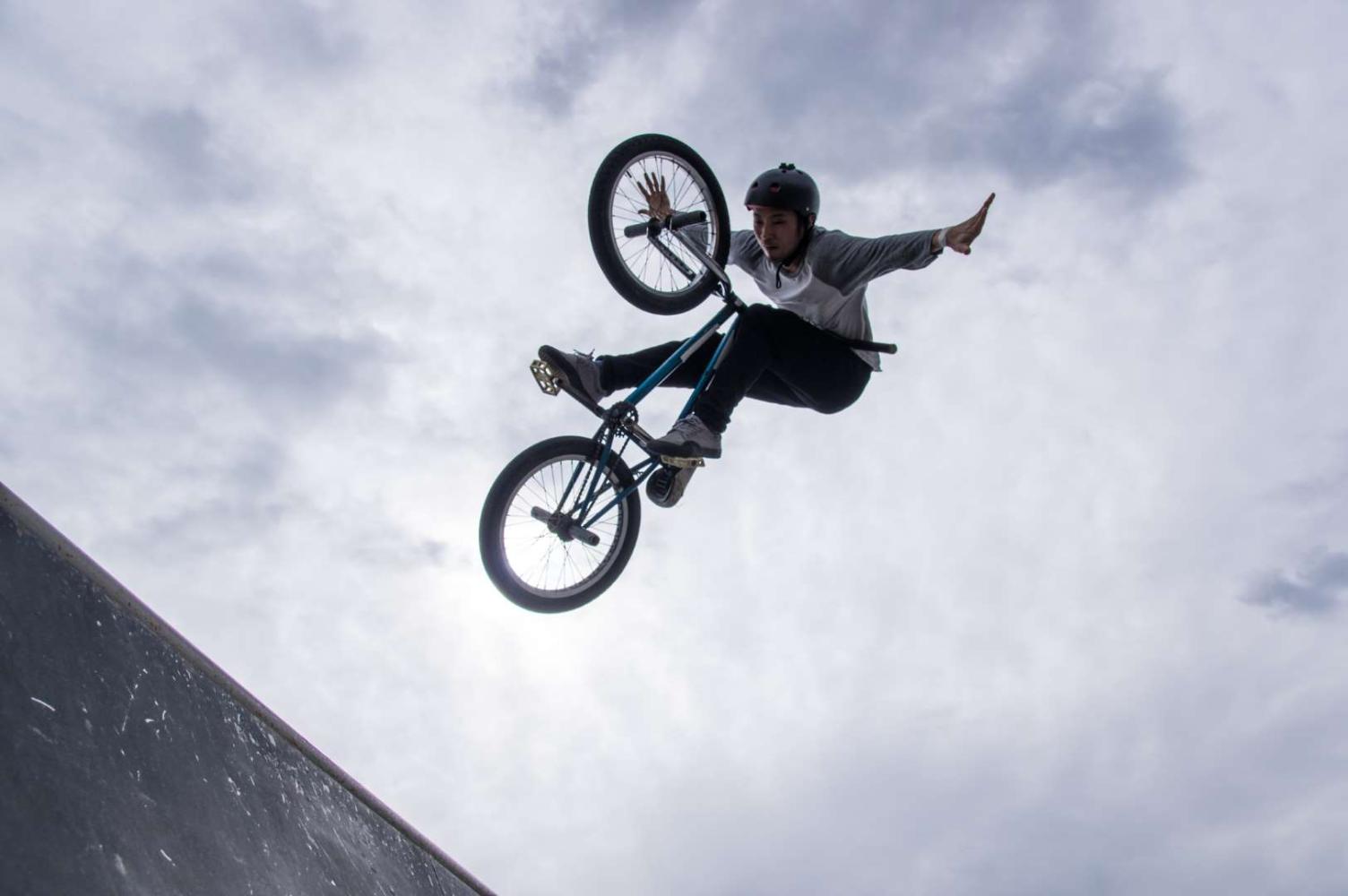 自行车跳