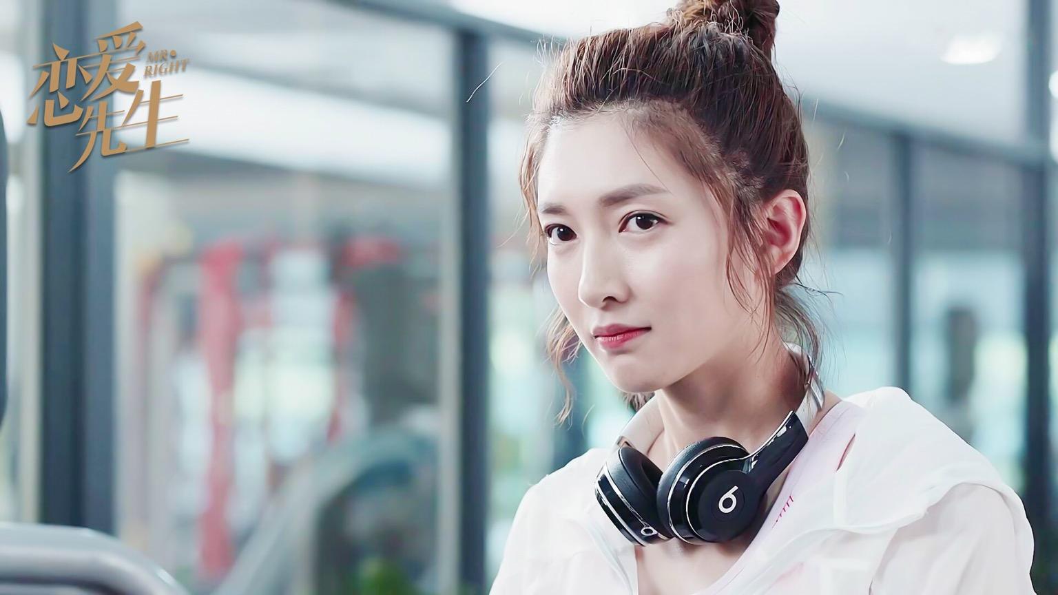 恋爱先生江疏影进山修行活体演绎饿到打滚