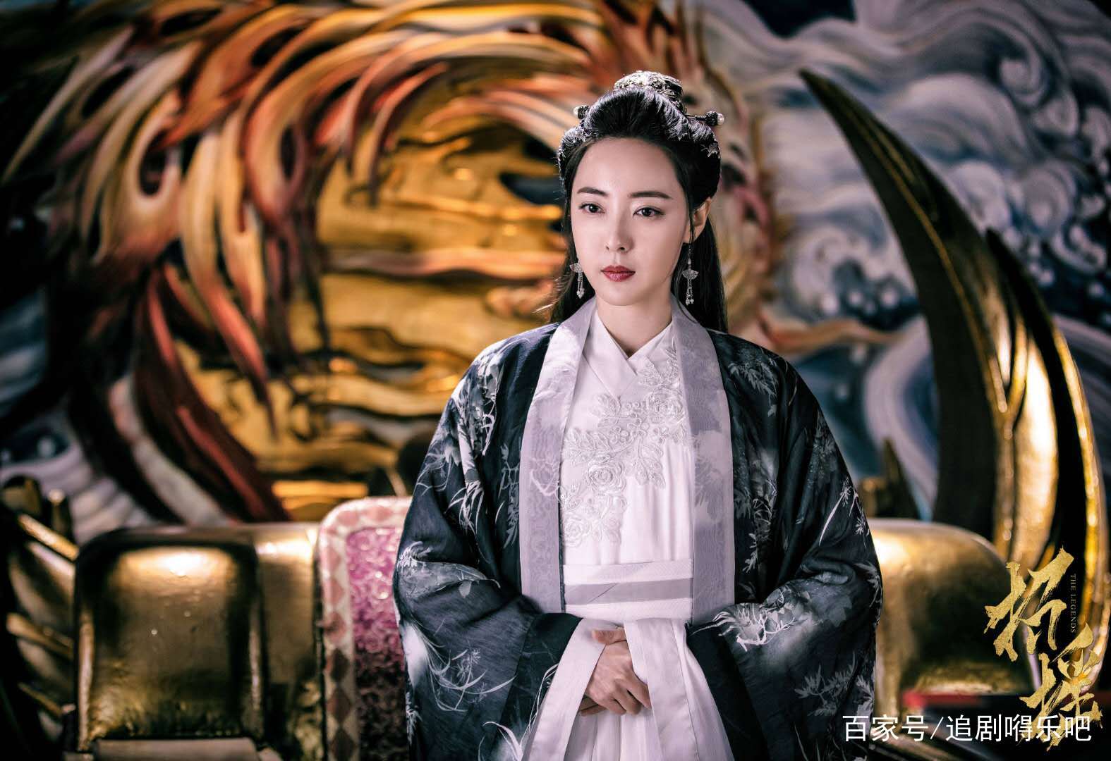 反套路的玛丽苏剧《招摇》已杀青,雪中剧照凄美来袭,你喜欢吗?